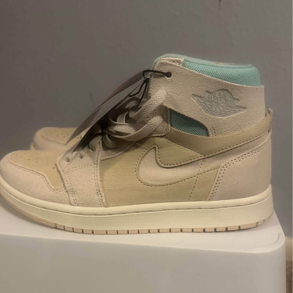 Nike High-Top Sneakers in Cream and Mint